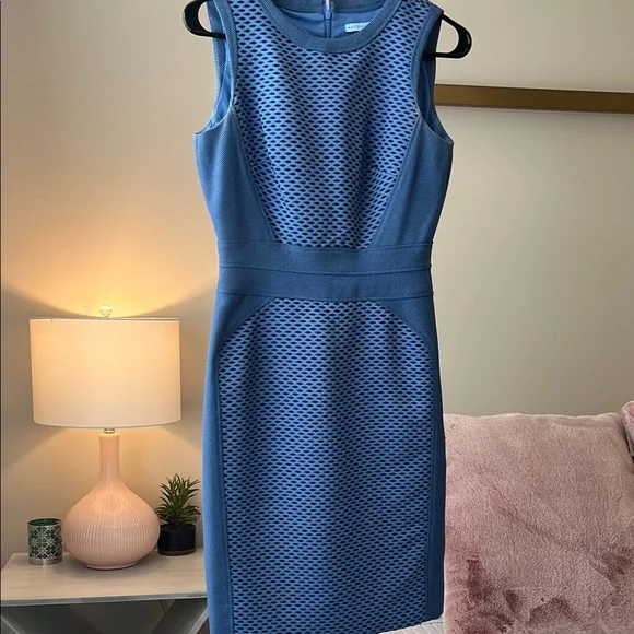 antonio melani blue dress Antonio Melani White Blue Floral Smocked Bodice Off the Shoulder Dress-  Size 14